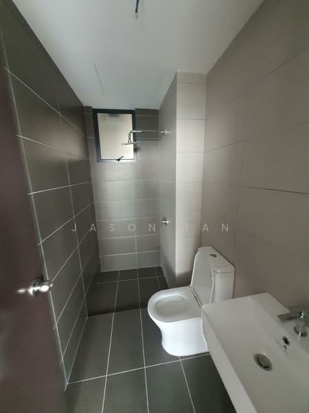 Kondominium untuk Dijual di The Jalil (Bayu Jalil) - Jason Tan - Bathroom - PropertyGuru.com.my
