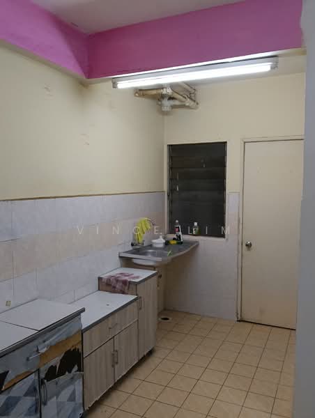 Condominium for Rent at Desaminium Flora - Vince Lim - Kitchen - PropertyGuru.com.my