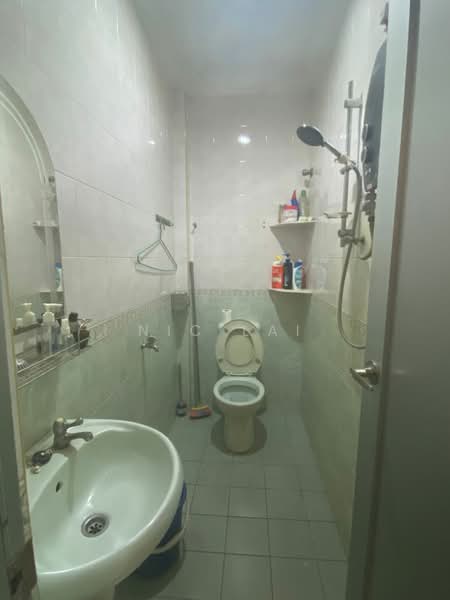 2-storey Terraced House for Sale in Batu Caves (Kuala Lumpur) - Nic Lai - Bathroom - PropertyGuru.com.my