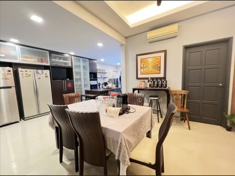 2-storey Terraced House for Sale in Bayu Damansara (Petaling Jaya) - KAT NEOH - Dining Room - PropertyGuru.com.my