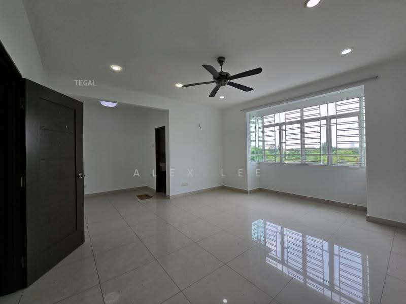 Rumah Teres untuk Dijual di Bandar Puteri Klang (Klang) - Alex Lee - Living Room - PropertyGuru.com.my
