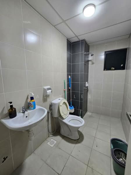 Apartment for Sale at Pangsapuri Seruling - Alex Lee - Bathroom - PropertyGuru.com.my