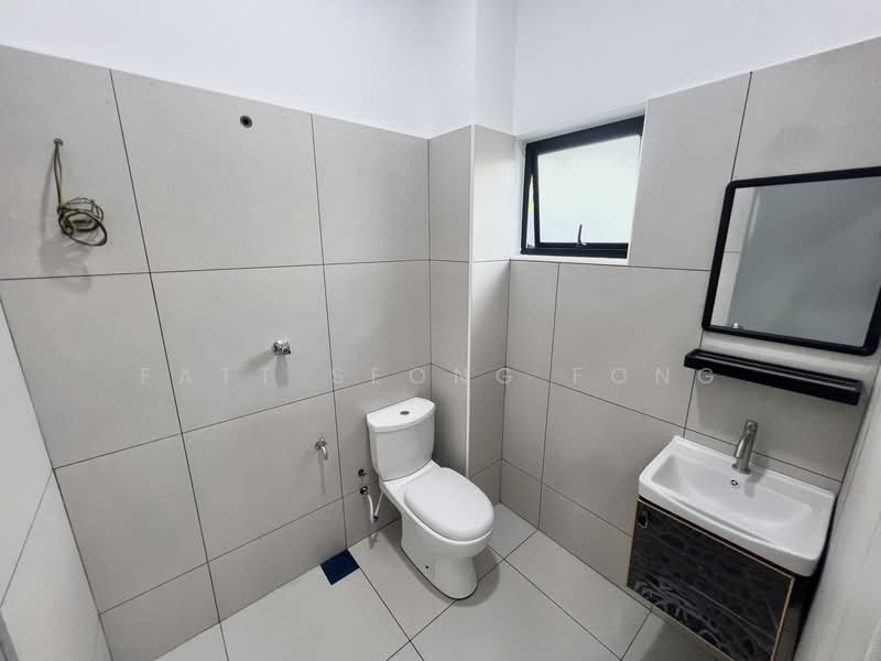 2-storey Terraced House for Sale in Bandar Sungai Long (Selangor) - FATT SEONG FONG - Bathroom - PropertyGuru.com.my