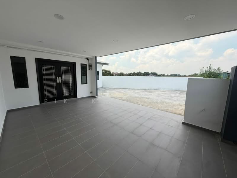 Rumah Teres 2 Tingkat untuk Dijual di Taman Johor Jaya (Johor Bahru) - Pik Kwong Lau - Exterior - PropertyGuru.com.my