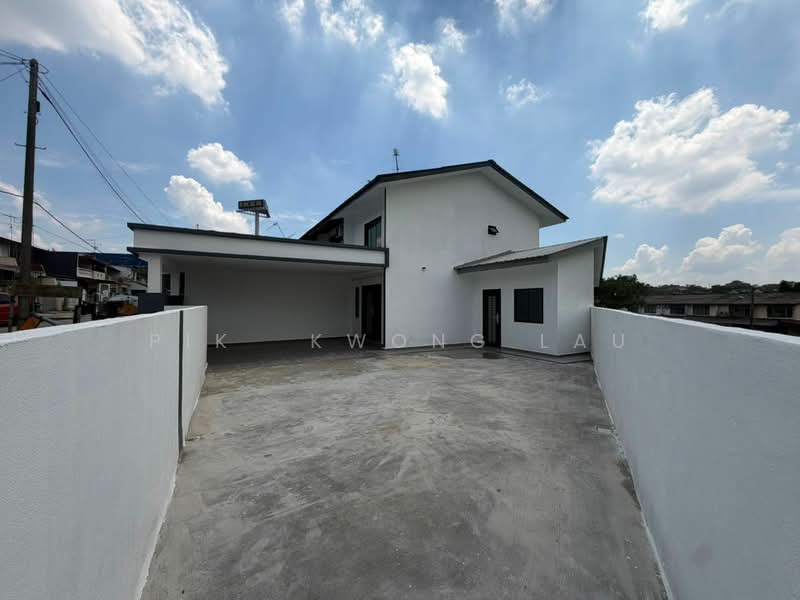 Rumah Teres 2 Tingkat untuk Dijual di Taman Johor Jaya (Johor Bahru) - Pik Kwong Lau - Exterior - PropertyGuru.com.my