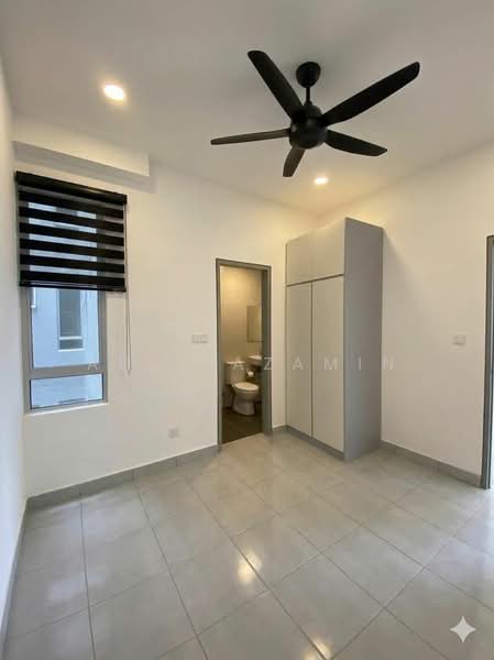 Apartment for Rent at IDAMAN CAHAYA 2 - Adly Azamin - Bathroom - PropertyGuru.com.my