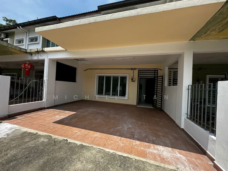2-storey Terraced House for Sale in Semenyih (Selangor) - Michelle Tan - Exterior - PropertyGuru.com.my