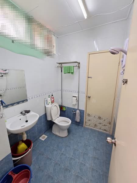 2-storey Terraced House for Sale in Taman Prima Impian (Kepong) - Kiing TW - Bathroom - PropertyGuru.com.my