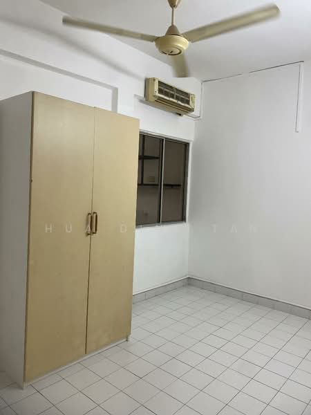 Kondominium untuk Disewa di Seri Cendekia - Hua Ding Tan - PropertyGuru.com.my