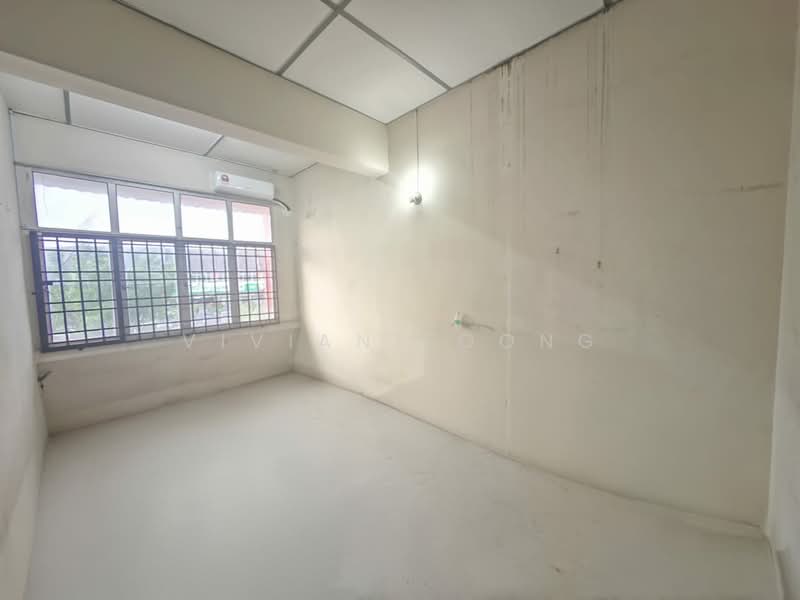 Shop for Rent in Gunung Rapat (Ipoh) - Vivian Foong - Interior - PropertyGuru.com.my