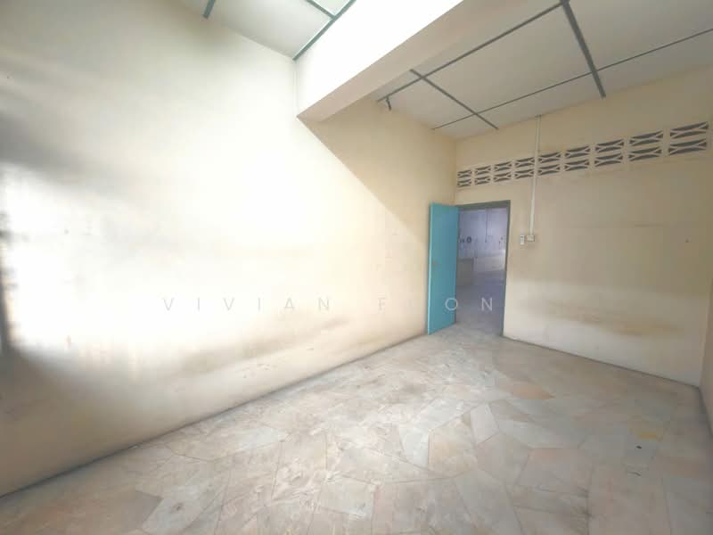 Shop for Rent in Gunung Rapat (Ipoh) - Vivian Foong - Interior - PropertyGuru.com.my