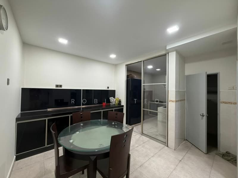2-storey Terraced House for Rent in Taman Putri Kulai (Kulai) - Robin Teo - Kitchen - PropertyGuru.com.my