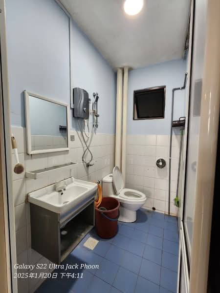 2-storey Terraced House for Rent in Taman Putri Kulai (Kulai) - Robin Teo - Bathroom - PropertyGuru.com.my