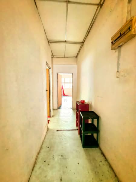 Kedai / Pejabat untuk Disewa di Taman Universiti (Skudai) - Bryan Goh - Corridor - PropertyGuru.com.my