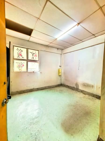 Kedai / Pejabat untuk Disewa di Taman Universiti (Skudai) - Bryan Goh - Interior - PropertyGuru.com.my