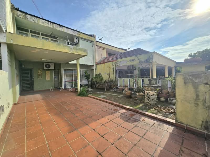 Rumah Teres 2 Tingkat untuk Dijual di Ulu Kelang (Selangor) - Azrul Ismail - Exterior - PropertyGuru.com.my
