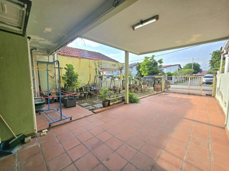 Rumah Teres 2 Tingkat untuk Dijual di Ulu Kelang (Selangor) - Azrul Ismail - Exterior - PropertyGuru.com.my