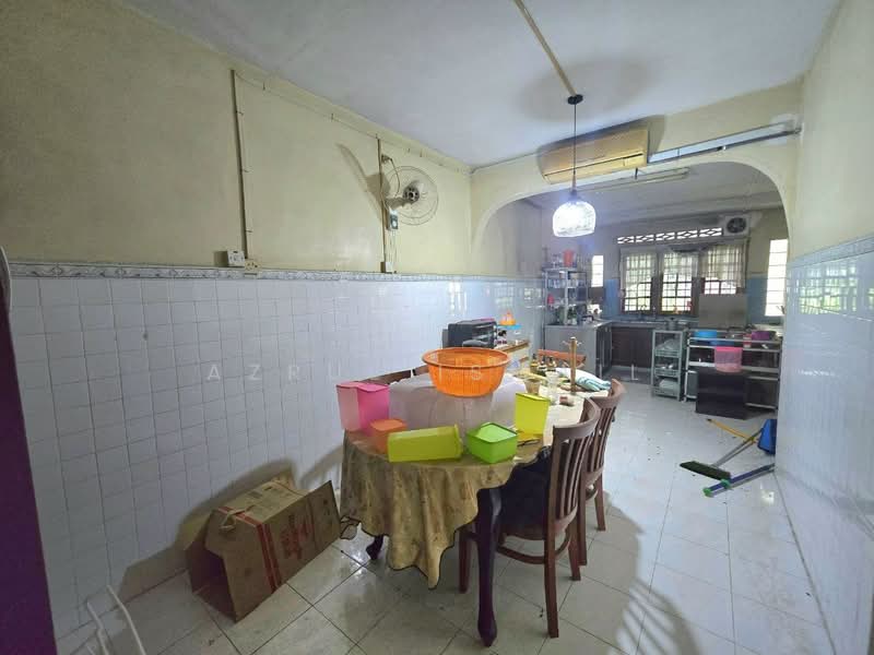 Rumah Teres 2 Tingkat untuk Dijual di Ulu Kelang (Selangor) - Azrul Ismail - Kitchen - PropertyGuru.com.my