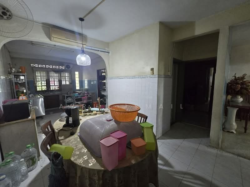 Rumah Teres 2 Tingkat untuk Dijual di Ulu Kelang (Selangor) - Azrul Ismail - Kitchen - PropertyGuru.com.my