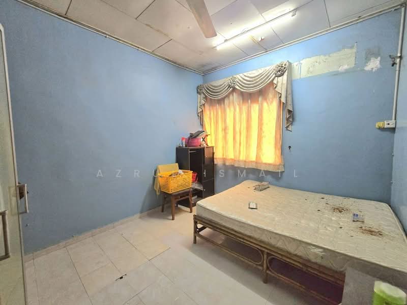 Rumah Teres 2 Tingkat untuk Dijual di Ulu Kelang (Selangor) - Azrul Ismail - Bedroom - PropertyGuru.com.my