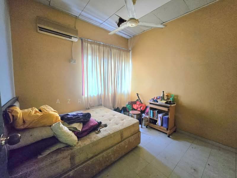 Rumah Teres 2 Tingkat untuk Dijual di Ulu Kelang (Selangor) - Azrul Ismail - Bedroom - PropertyGuru.com.my