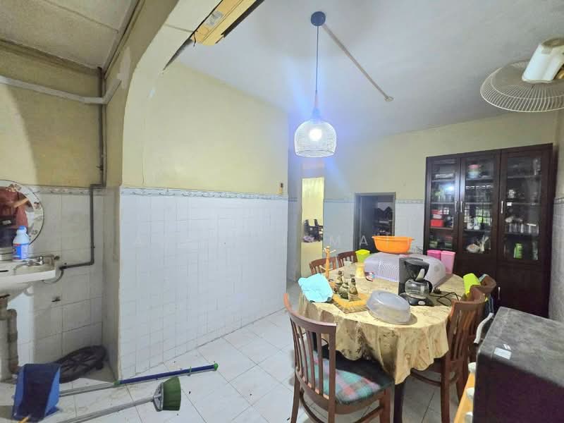 Rumah Teres 2 Tingkat untuk Dijual di Ulu Kelang (Selangor) - Azrul Ismail - Dining Room - PropertyGuru.com.my