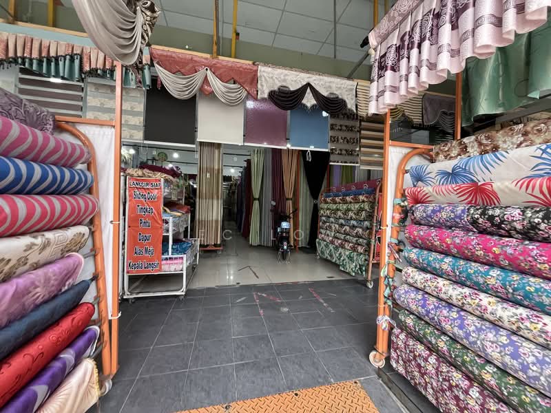 Terrace Factory for Sale in Kawasan Perusahaan Nilai 3 (Nilai) - EC Low - Interior - PropertyGuru.com.my