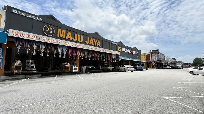 Terrace Factory for Sale in Kawasan Perusahaan Nilai 3 (Nilai) - EC Low - Exterior - PropertyGuru.com.my