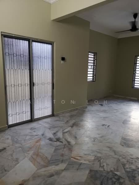 Rumah Berkembar untuk Dijual di Taman Thean Teik (Ayer Itam) - Alston Loh - Living Room - PropertyGuru.com.my