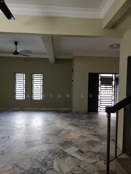 Rumah Berkembar untuk Dijual di Taman Thean Teik (Ayer Itam) - Alston Loh - Living Room - PropertyGuru.com.my