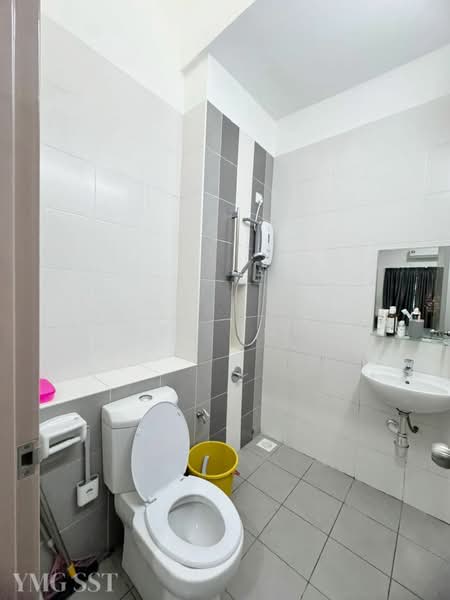 2-storey Terraced House for Sale in Setia Indah (Setia Alam) - Ivy Por - Bathroom - PropertyGuru.com.my