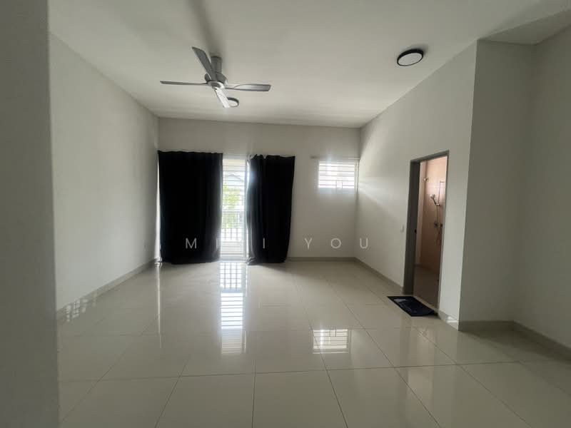 Rumah Teres 2 Tingkat untuk Disewa di Kota Kemuning (Shah Alam) - Miki You - Living Room - PropertyGuru.com.my