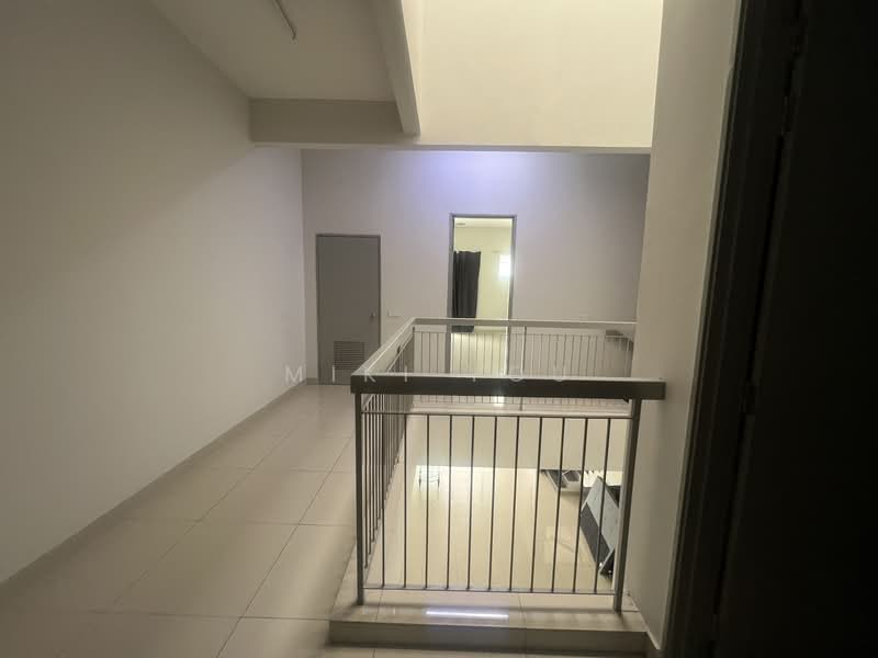 Rumah Teres 2 Tingkat untuk Disewa di Kota Kemuning (Shah Alam) - Miki You - Corridor - PropertyGuru.com.my