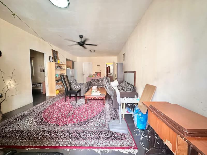 Apartment for Sale at Lakeview Apartments - Afif Azizan - Living Room - PropertyGuru.com.my