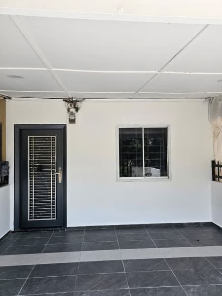 Rumah Teres 2 Tingkat untuk Dijual di Taman Tiram Jaya (Ulu Tiram) - Dona - PropertyGuru.com.my