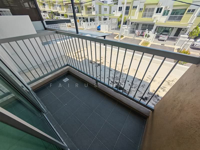 2-storey Terraced House for Sale in Dengkil (Selangor) - Fairus Muhd - Balcony - PropertyGuru.com.my