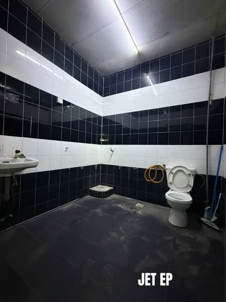 Gudang untuk Disewa di Klang (Selangor) - Ivy Por - Bathroom - PropertyGuru.com.my