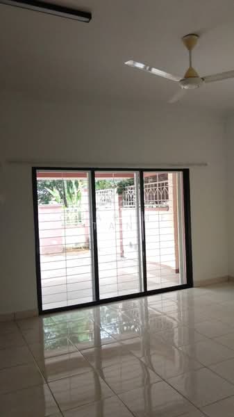 2-storey Terraced House for Rent in Bandar Puteri Puchong (Puchong) - Charine Tan - Living Room - PropertyGuru.com.my
