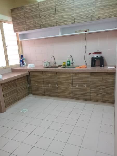 Condominium for Rent at Evergreen Park Acorn & Hazel - Helen Tan - Kitchen - PropertyGuru.com.my