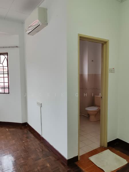 Rumah Teres 2 Tingkat untuk Dijual di Bandar Sunway Semenyih (Semenyih) - Jessie Chia - Bathroom - PropertyGuru.com.my