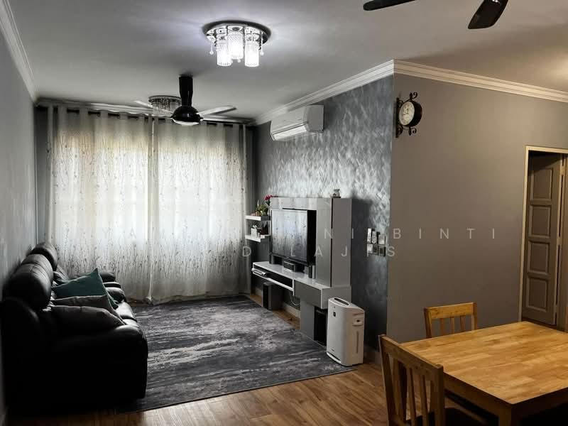 Pangsapuri untuk Dijual di De Palma - Iryani Sakini Binti Mohd Lajis - Living Room - PropertyGuru.com.my