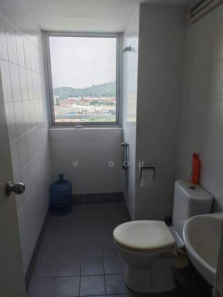 Pejabat untuk Disewa di Bayan Baru (Penang) - V. Goh - Bathroom - PropertyGuru.com.my