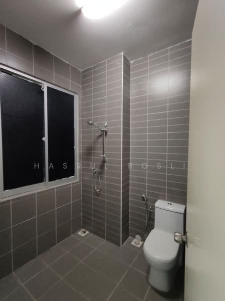 Bungalow for Sale in Bandar Utama (Sungai Petani) - Hasrul Rosli - Bathroom - PropertyGuru.com.my
