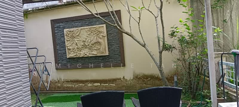3.5-storey Terraced House for Sale in Seri Kembangan (Selangor) - Michelle Tan - Exterior - PropertyGuru.com.my