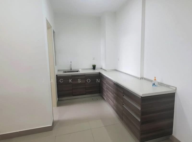 Kondominium untuk Dijual di Kingfisher Inanam Condominium - Jackson Chan - Kitchen - PropertyGuru.com.my