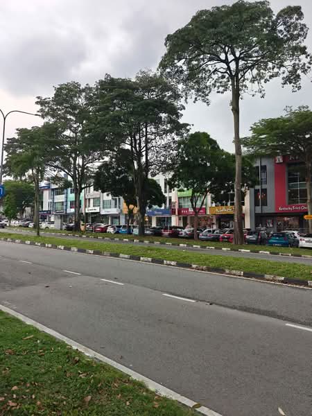 Shop / Office for Rent in Taman Molek (Johor Bahru) - Tom Loh - Exterior - PropertyGuru.com.my