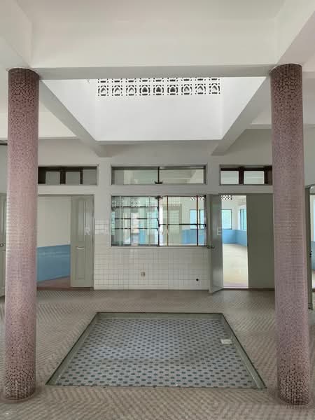 Commercial Bungalow for Rent in Jalan Klang Lama (Old Klang Road) (Kuala Lumpur) - Rayna Ee - PropertyGuru.com.my