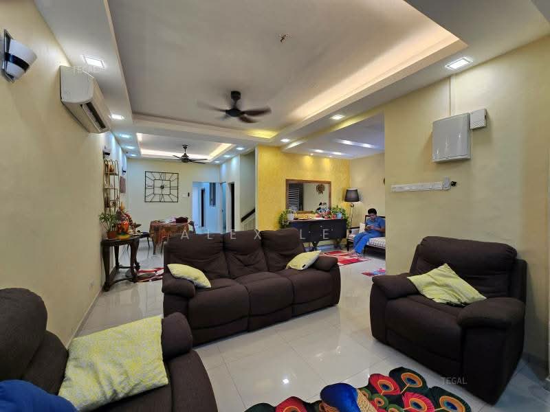 Rumah Teres untuk Disewa di Bandar Puteri Klang (Klang) - Alex Lee - Living Room - PropertyGuru.com.my