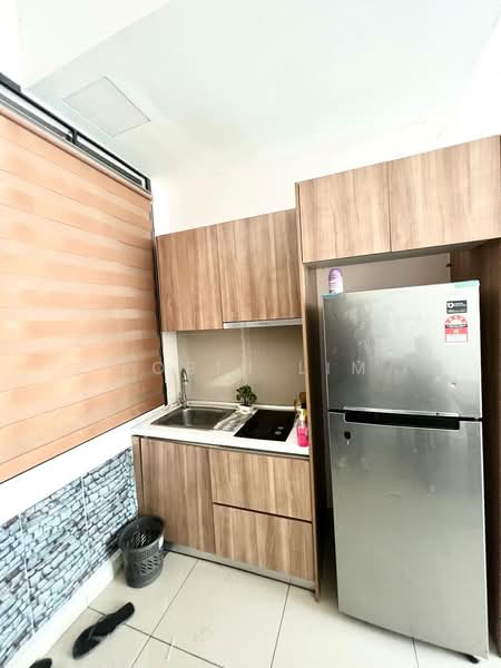 Service Residence for Sale at Palazio - Robin Lim - Kitchen - PropertyGuru.com.my