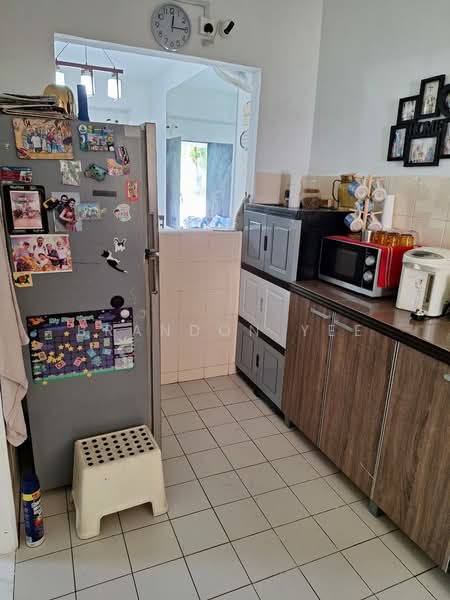 Rumah Teres 2 Tingkat untuk Disewa di Taman Puncak Jalil (Seri Kembangan) - Brandon Yee - Kitchen - PropertyGuru.com.my